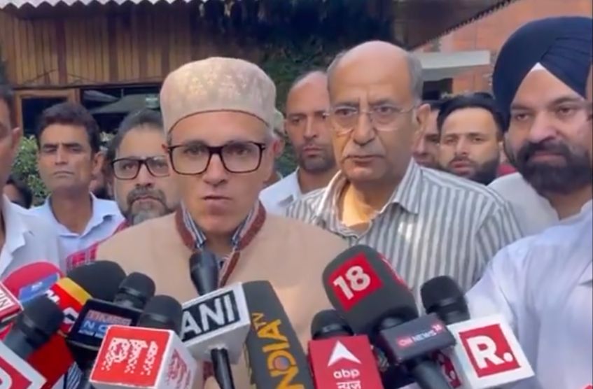 Flanked by Shammi Oberoi & Nasir Wani , To be CM J&K, Omar Abdullah speaks on Govt, Swearing in ceremony