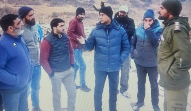 DC Shopian directs to ensure adequate water supply to the local population