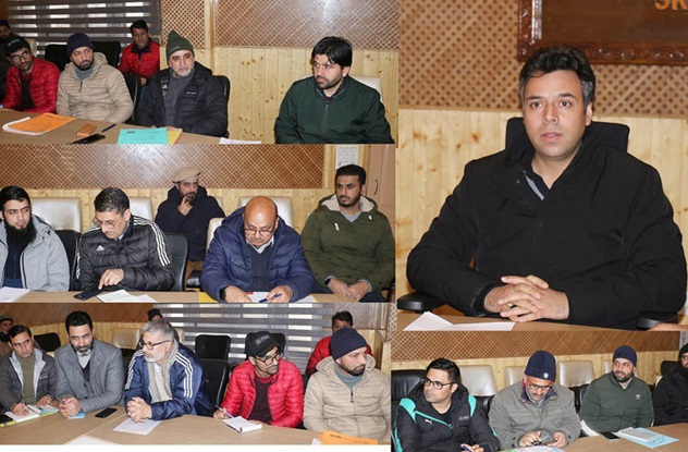 DC Srinagar emphasizes collaborative frameworks in restoration practices to conserve architecture on heritage pattern