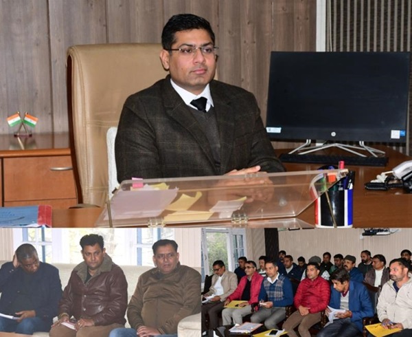 DC Rajouri discusses Action Plan to enhance Ration distribution efficiency 