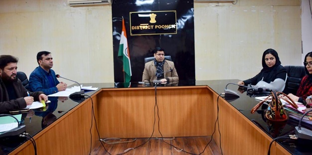 DC Poonch reviews functioning of Social Welfare Department 