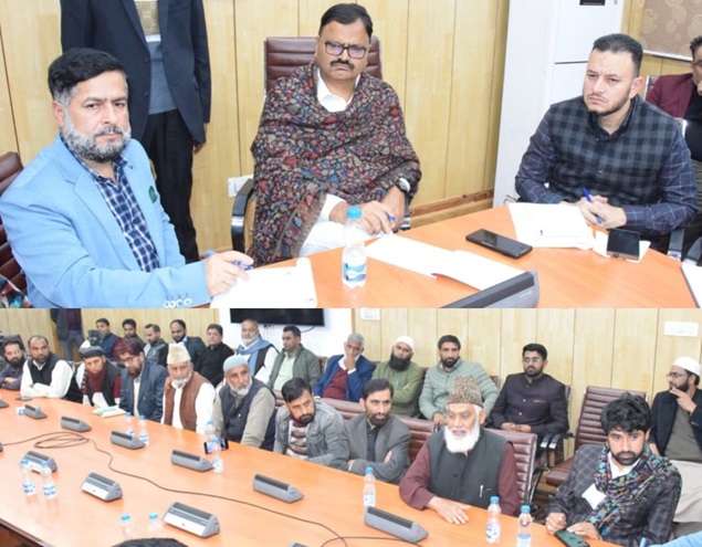 Javed Rana directs officers to  promptly redress all genuine issues put forth by the public