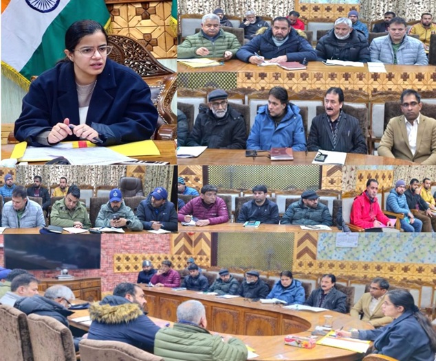 DC Kupwara reviews measures of road safety, traffic regulation 