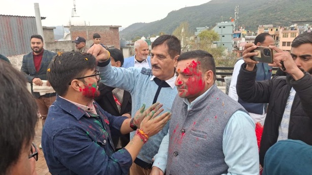 DC & SSP Rajouri  join civil society in Holi celebration 