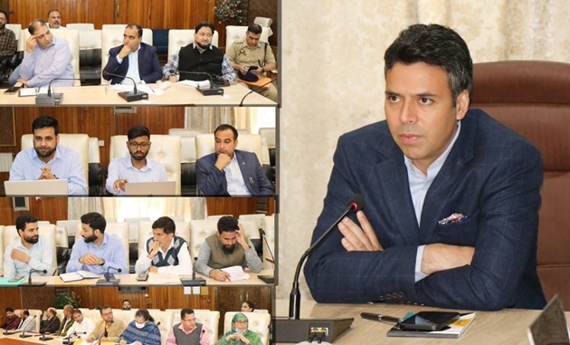 DC Srinagar chairs meeting regarding launch of E-Arzi, an Applications Management Portal to facilitate Citizens 