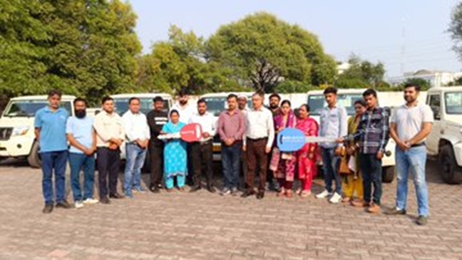 7 Samba youth provided commercial vehicles by DC under Mumkin Scheme