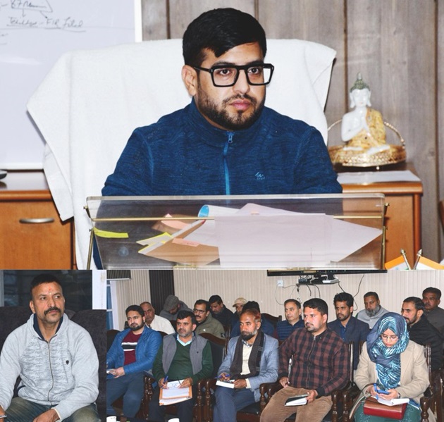 DC Rajouri calls for strict adherence to PSGA in delivery of public services