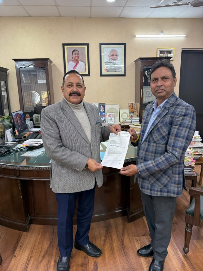 MLA Kathua Dr. Bharat Bhushan raises issues of development with Dr. Jitendra Singh 