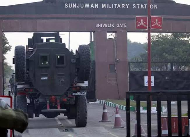 Anti Terror operations in Sunjwan  Army Station in Jammu ; One Jawan injured in alleged sniper fire