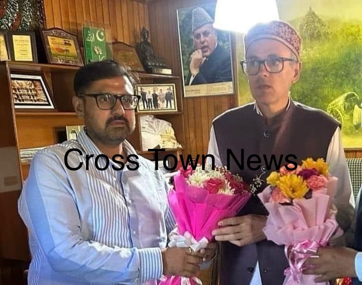 Satish Sharma meets Omar Abdullah , Likely to become Minister 