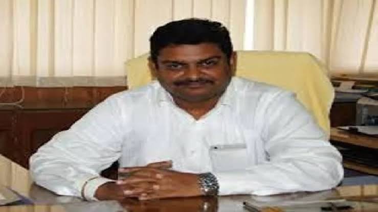 M Raju orders transfers & postings of Section Officers, Head Assistants 