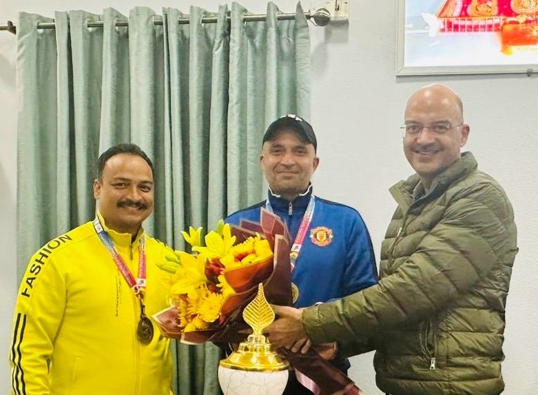 ARC J&K Anil Sharma  felicitates gold medalists of 62nd National Roller Skating Championship