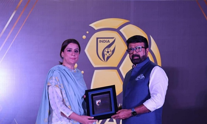 Secretary JK Sports Council Nuzhat Gull honored at AIFF Awards 2024 