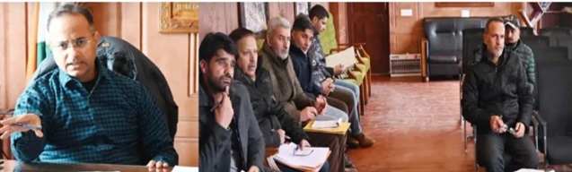 DC Shopian reviews pace on dev projects in various sectors , Asks for uptake of new flagship projects, seeks DPRs