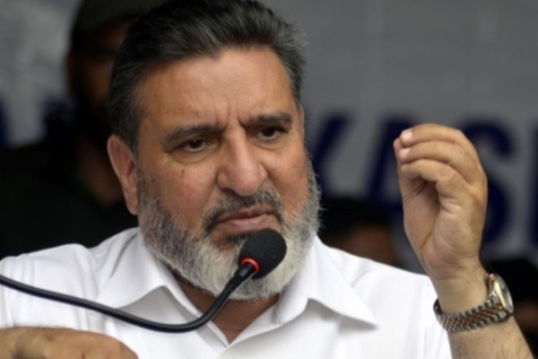 I stand with PM Modi & there is no denying this fact: Altaf Bukhari 