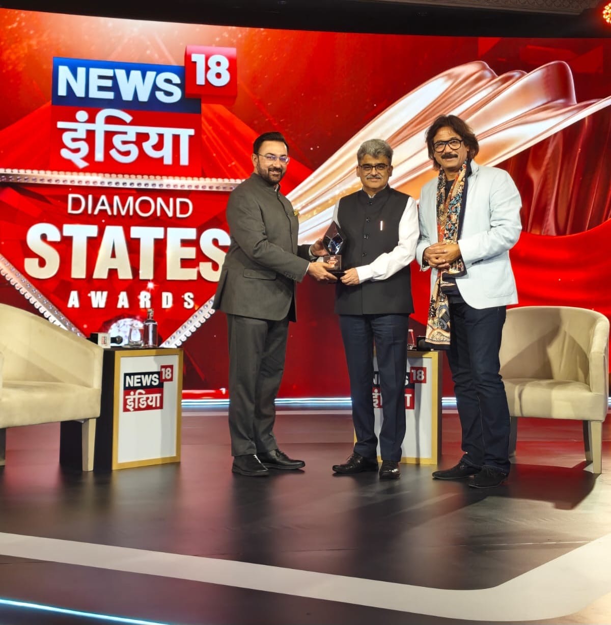 CS J&K Atal Dulloo receives prestigious ‘Diamond States Award’