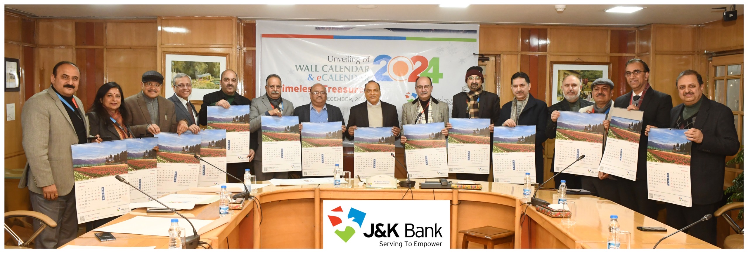 MD & CEO unveils J&K Bank Wall Calendar 2024