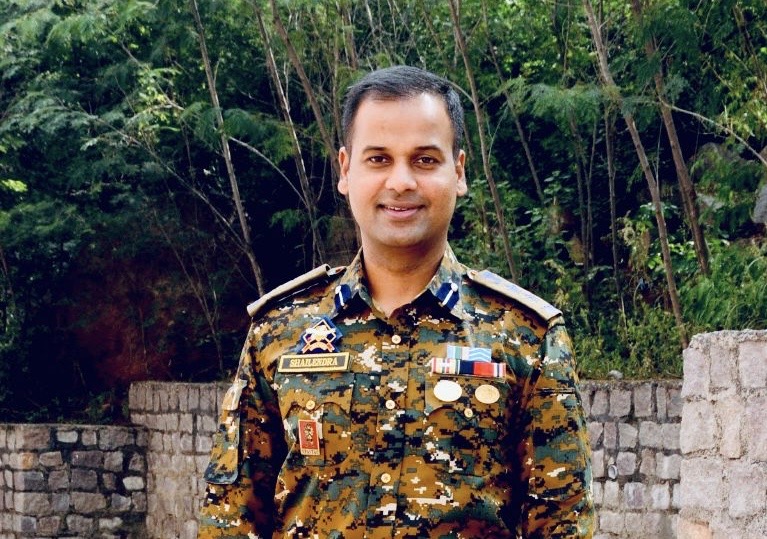 J&K AGMUT cadre IPS Officer Shailendra Mishra receives prestigious Award