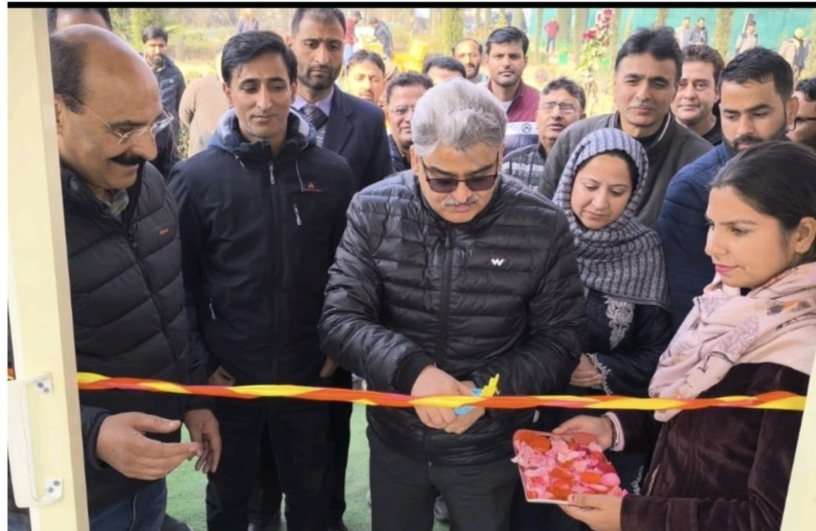 Chief Secretary J&K inaugurates "HOT HOUSE"