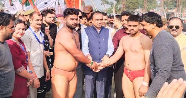 Div Com Jammu visits Jhiri Mela 