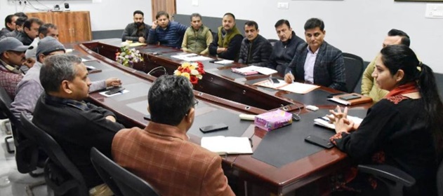 DC Udhampur discusses work plan with stakeholders for widening of Dhar Road within Udhampur Township 