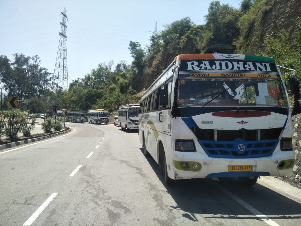 318 stranded passengers being taken to Ladakh from Jammu in 12 buses