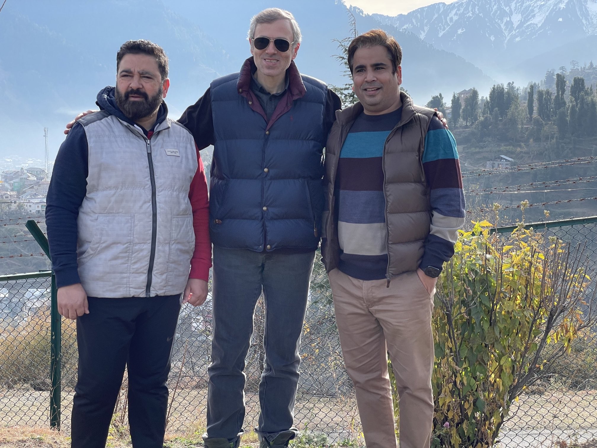 Amidst intensified Political activities,NC Leaders Omar Abdullah, Nasir keeping calm with poetry