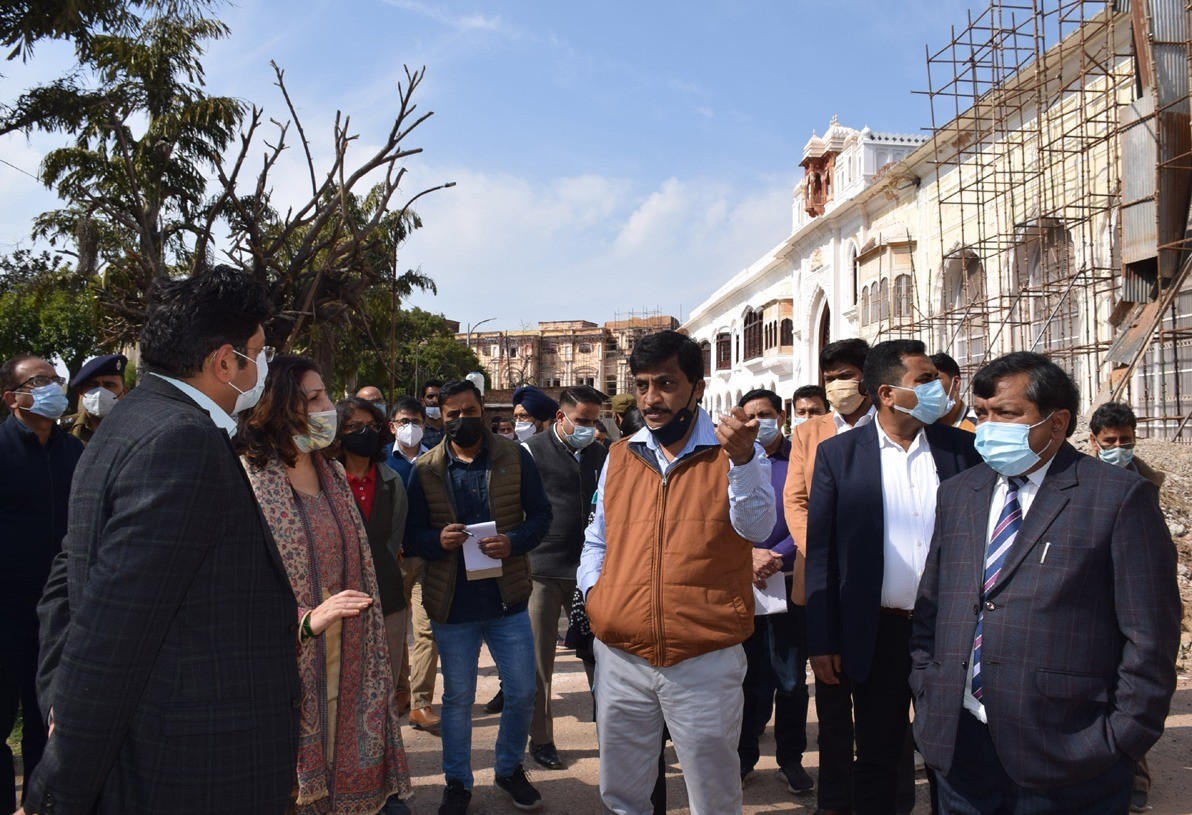  CS J&K conducts extensive tour of Jammu city; Issues directions